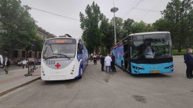 Imunizarea anti-COVID-19 continuă. Vezi unde vor staţiona astăzi cele două puncte mobile de vaccinare